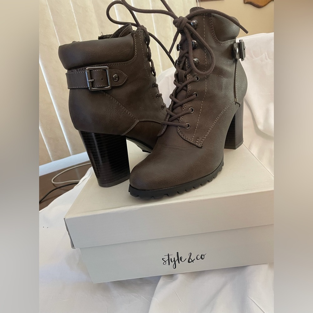 STLYE & CO CAITLINMIN MINK SHOE BOOT SIZE 8.5
